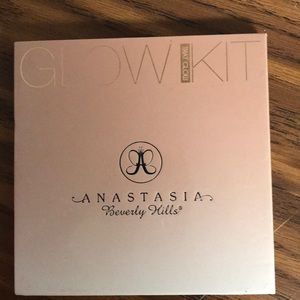 Anastasia Glow Kit